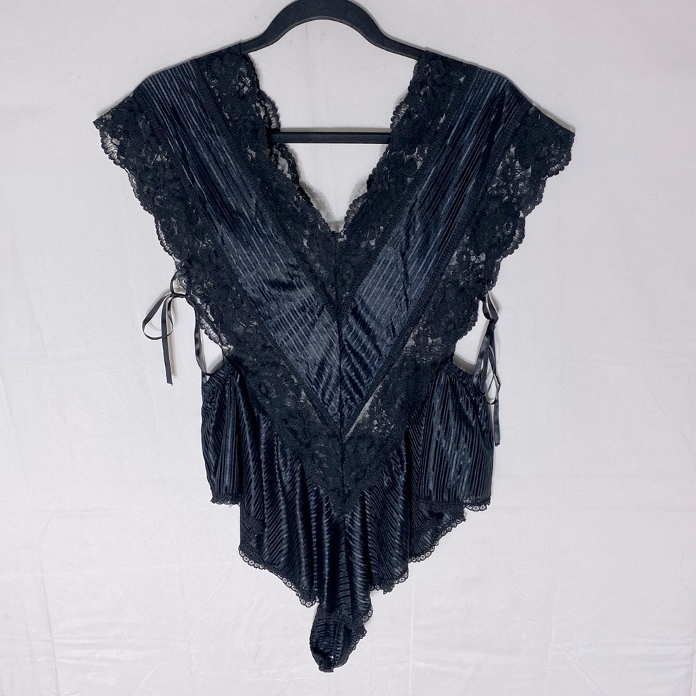 Vintage Sexy Black Satiny & Lace Teddy Lingerie L Goth Whimsigoth Coquette